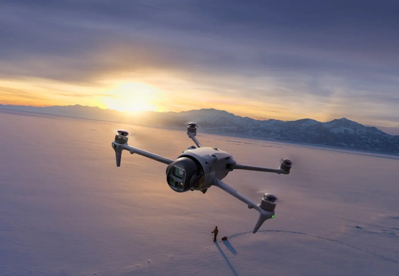 DJI_Mavic_4_Pro_05.jpg (55 KB)